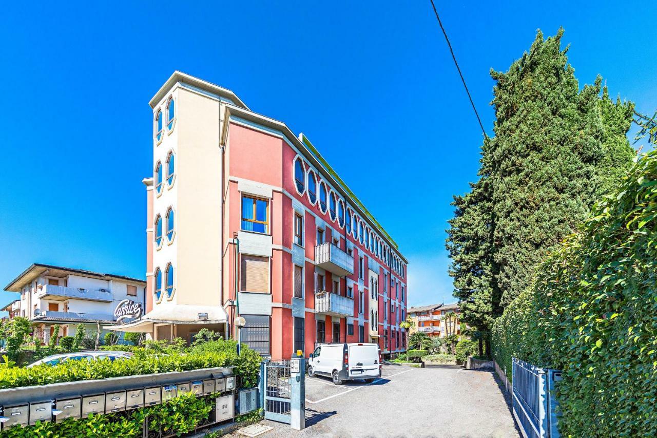 Caprice Apartment Peschiera del Garda Exterior photo